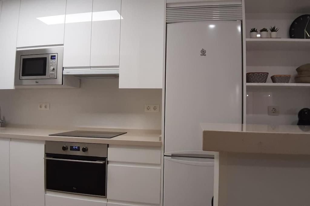 Nuevo-Luminoso Y Moderno. Parking Gratis!! Apartment Севиля Екстериор снимка