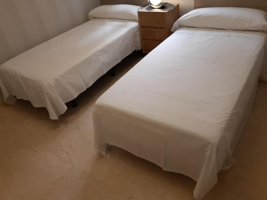 Nuevo-Luminoso Y Moderno. Parking Gratis!! Apartment Севиля Екстериор снимка